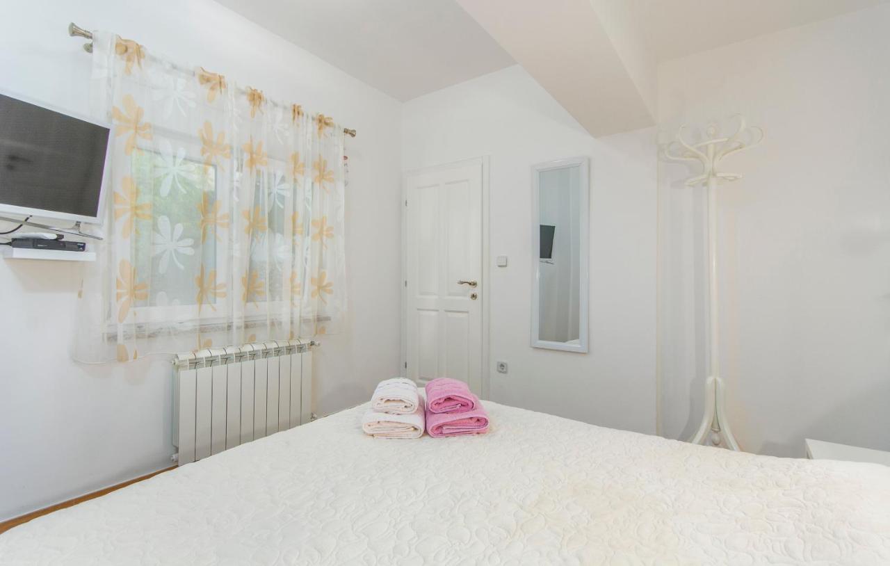 Apartmani Cupar Poreč Exteriör bild