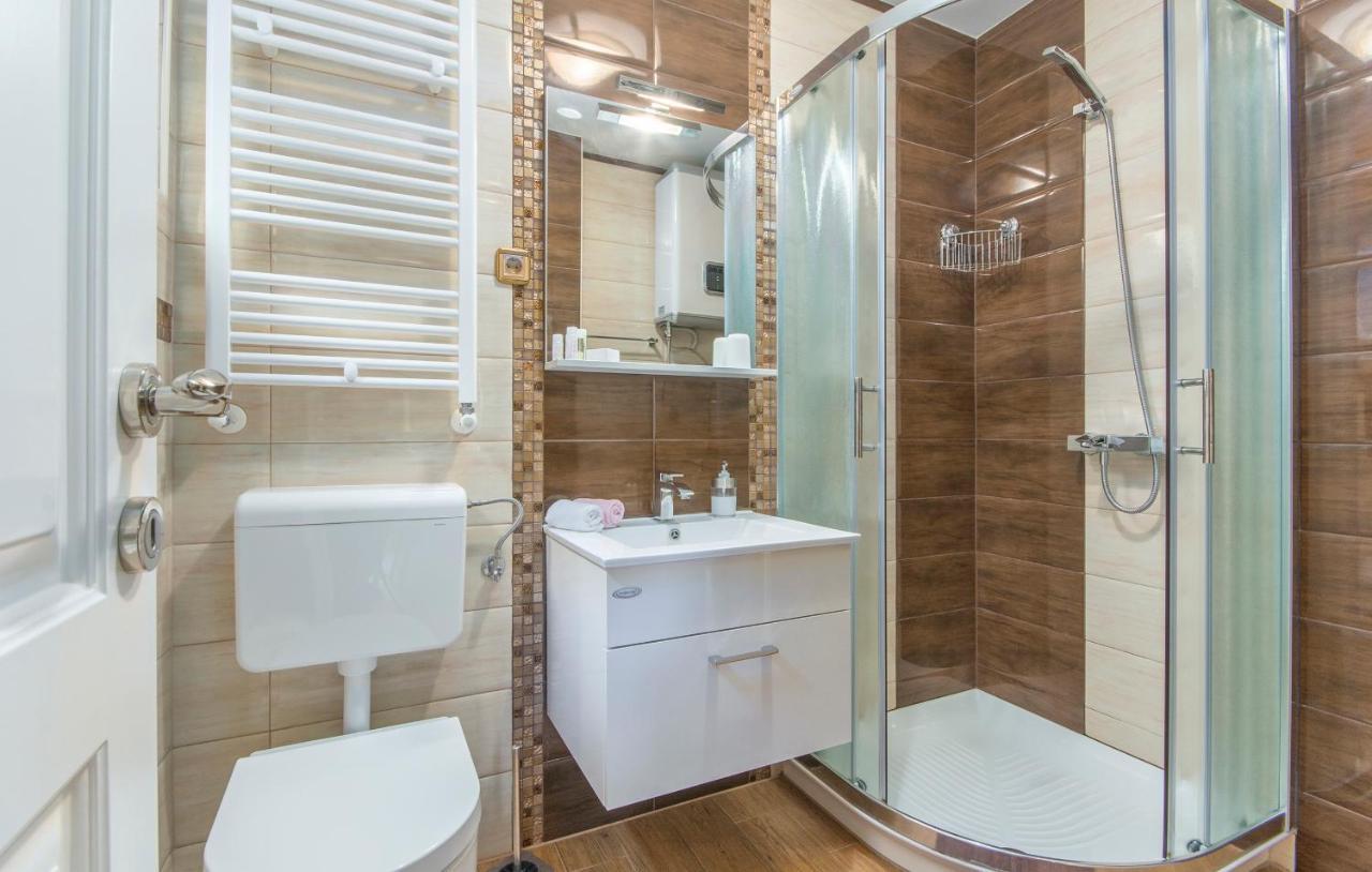Apartmani Cupar Poreč Exteriör bild