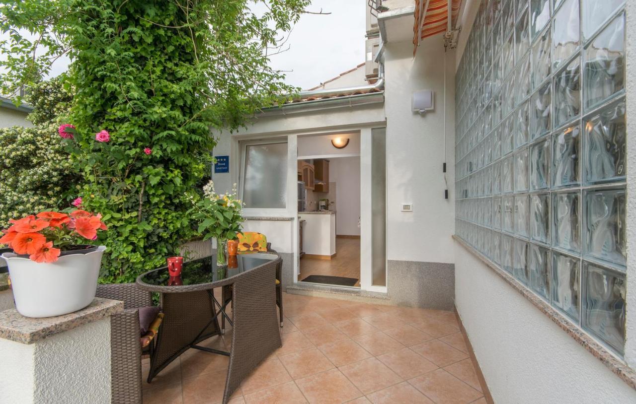 Apartmani Cupar Poreč Exteriör bild